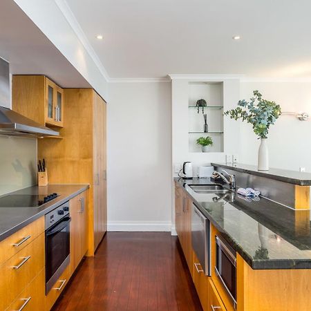 Beautiful Renovated 2 X Bdrm,Perfect Location Apartment Auckland Exterior photo