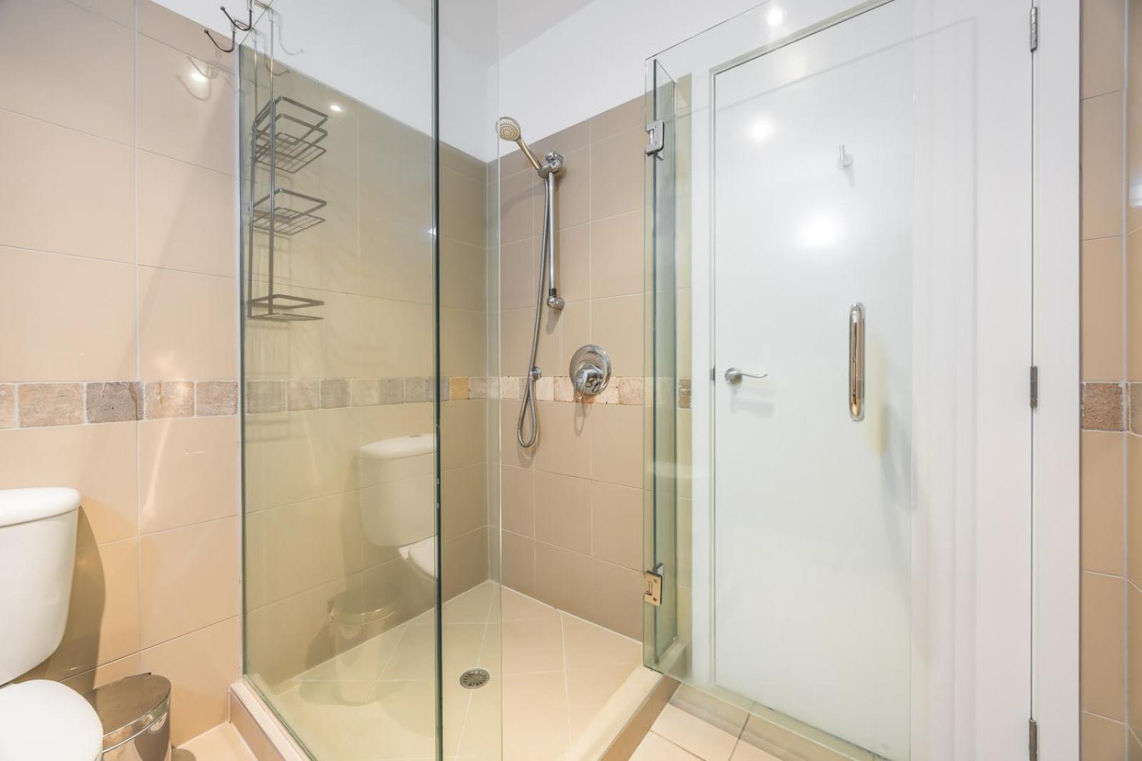 Beautiful Renovated 2 X Bdrm,Perfect Location Apartment Auckland Exterior photo