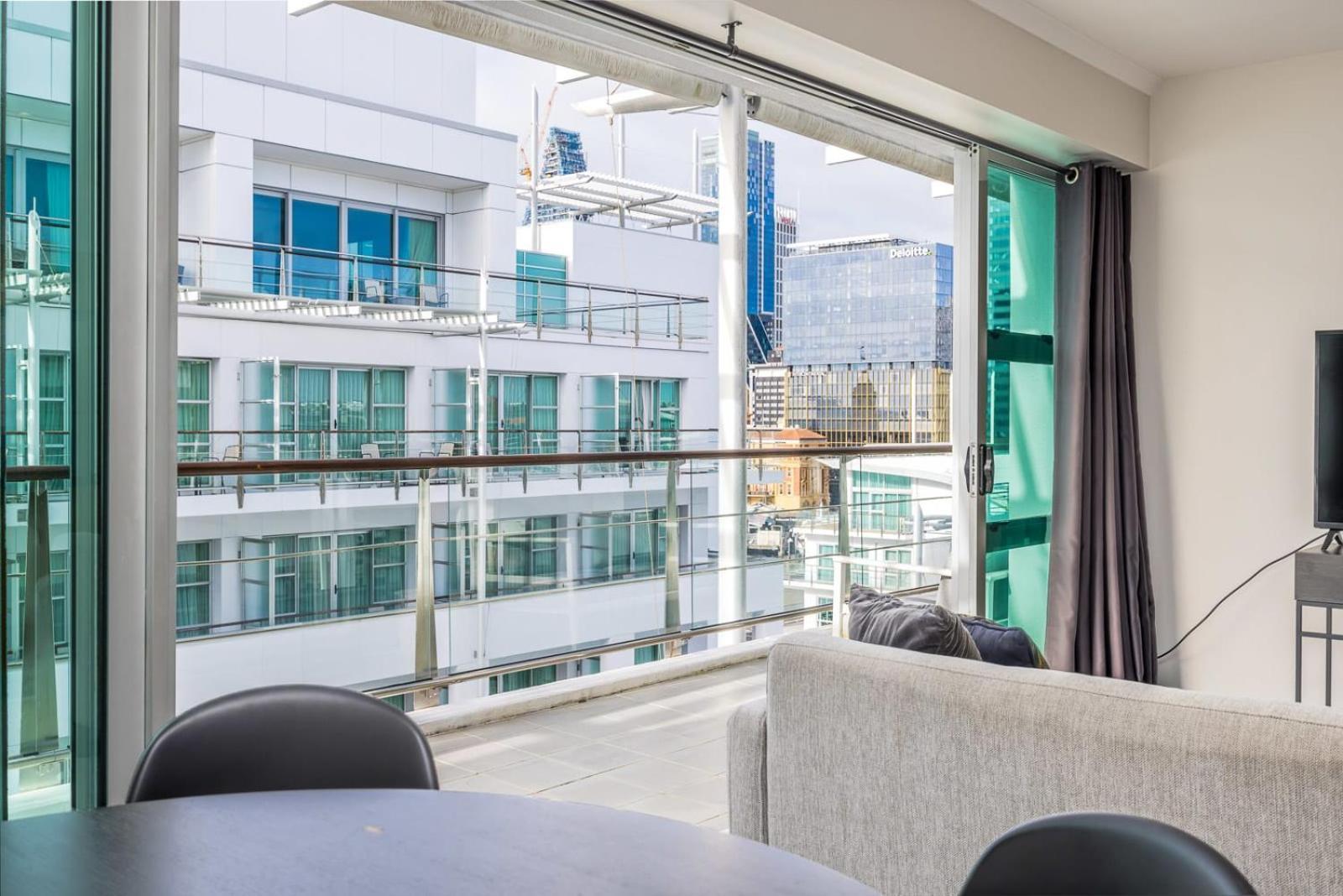 Beautiful Renovated 2 X Bdrm,Perfect Location Apartment Auckland Exterior photo