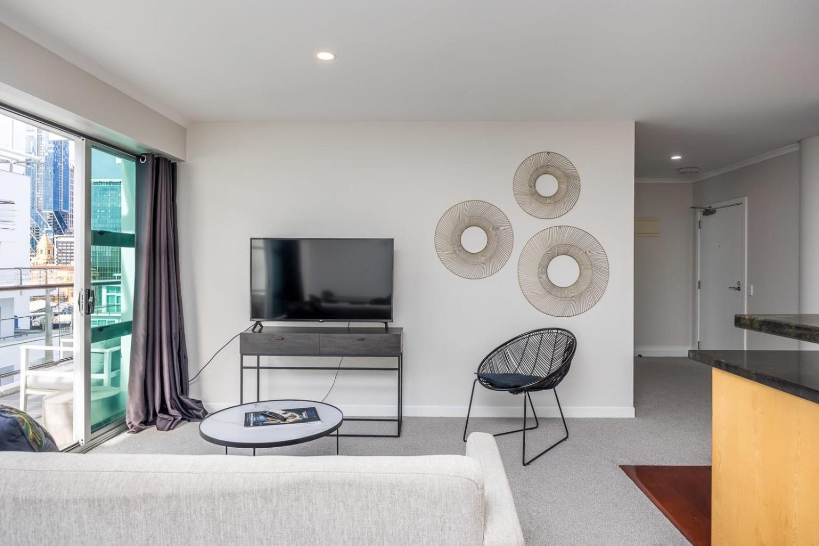 Beautiful Renovated 2 X Bdrm,Perfect Location Apartment Auckland Exterior photo