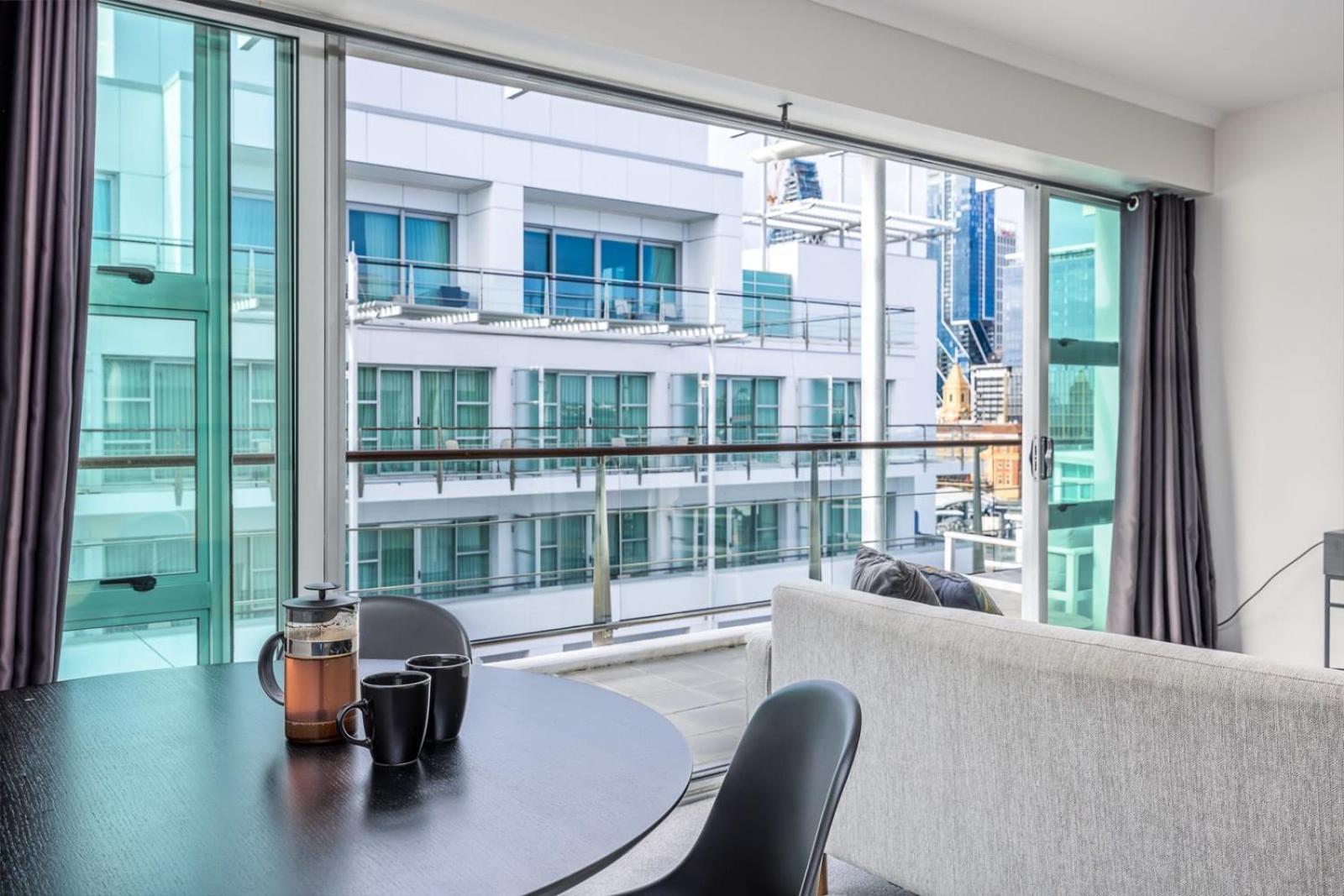 Beautiful Renovated 2 X Bdrm,Perfect Location Apartment Auckland Exterior photo